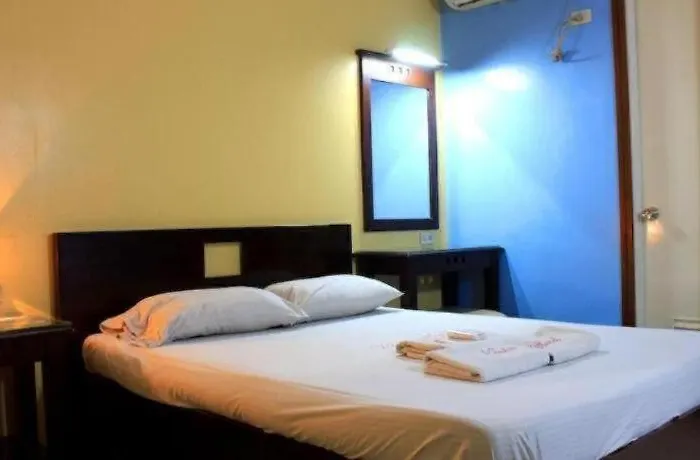 Vista Recto Hotel 2*